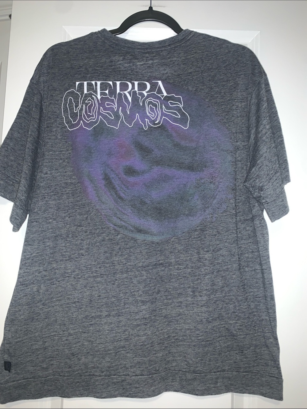 Lululemon Lab Terra Cosmos Tee, Sz M
Wash wear throughout - Picture 4 of 6